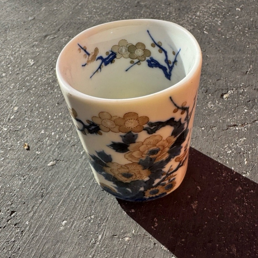E Vintage Japanese Porcelain Yunomi Brush  Pot Floral Plum Blossom Blue Gold